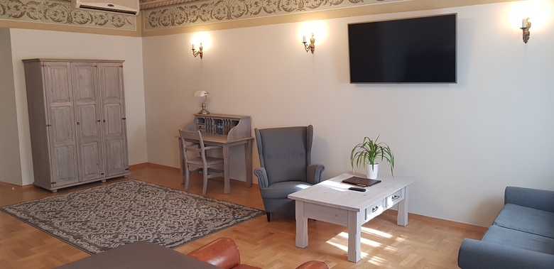 Mikolaj Hotel