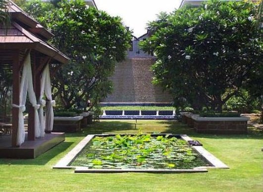 Hotel Bangkok Natural Spa & Resort