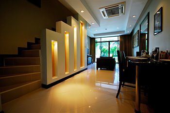 Hotel Palm Grove Resort