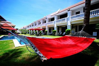 Hotel Palm Grove Resort