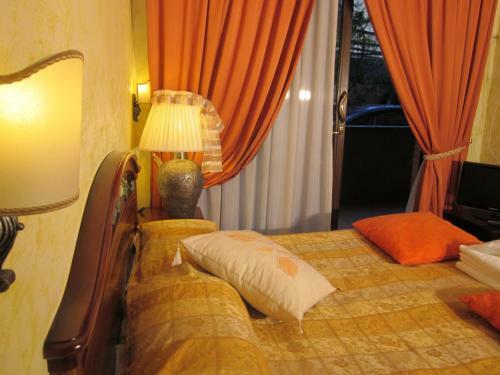 Hotel Euro House Inn Airport