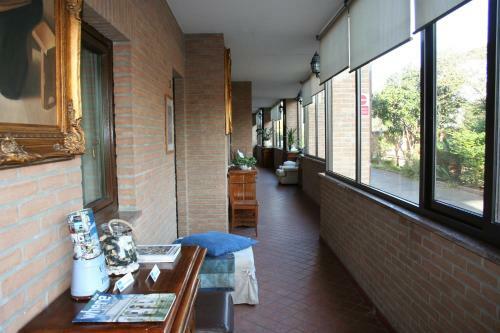Hotel Euro House Inn Airport