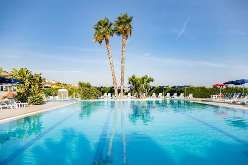 Hotel Village Paradise