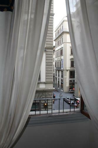 Apartamento Viaroma Suites - Florence