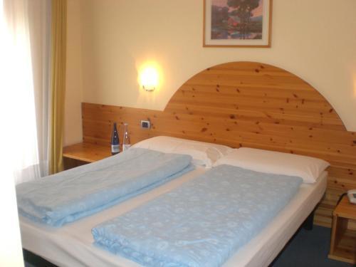 Hotel Croce Bianca