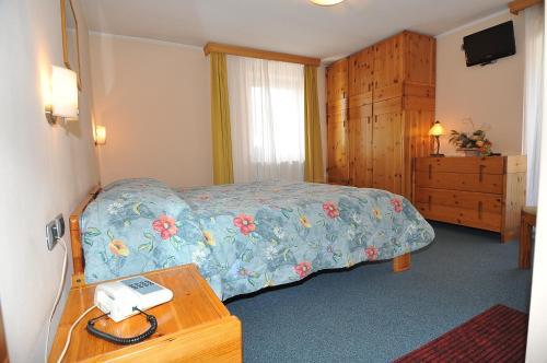 Hotel Croce Bianca