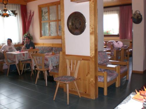 Hotel Croce Bianca