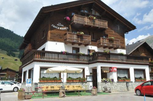 Hotel Croce Bianca