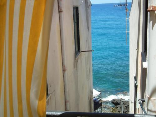 Hostal Albachiara Apartments