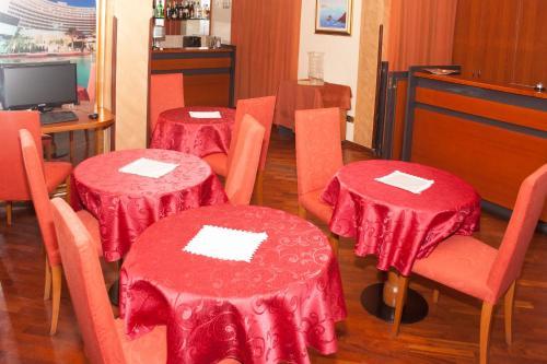 Hotel Serena