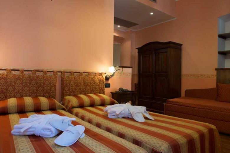Hotel Belle Epoque