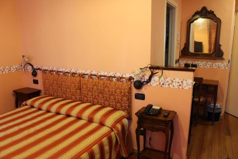 Hotel Belle Epoque