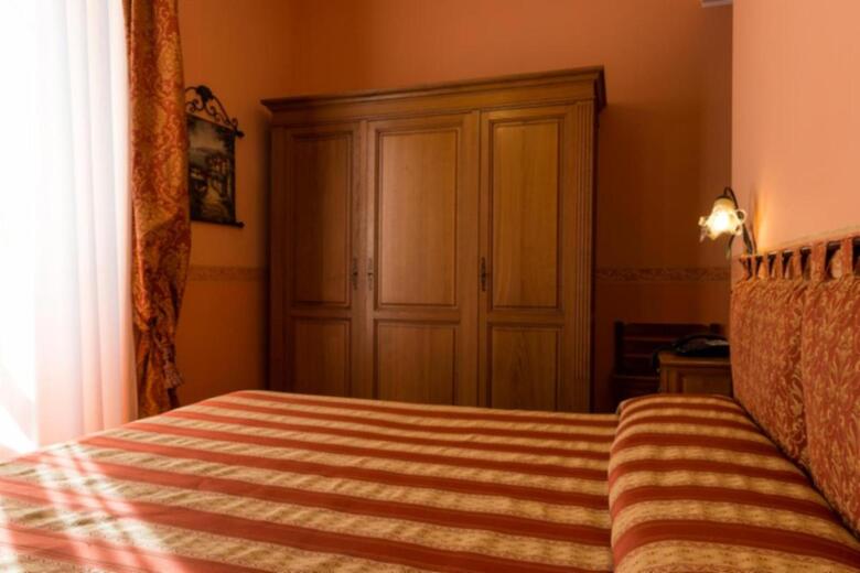 Hotel Belle Epoque