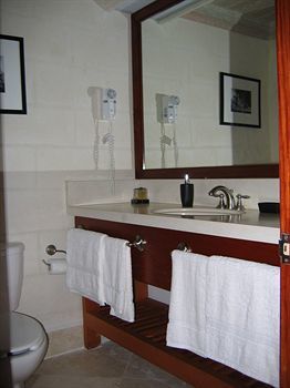 Silver Point Hotel