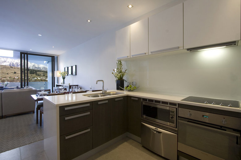 Rees Hotel & Luxury Apartments