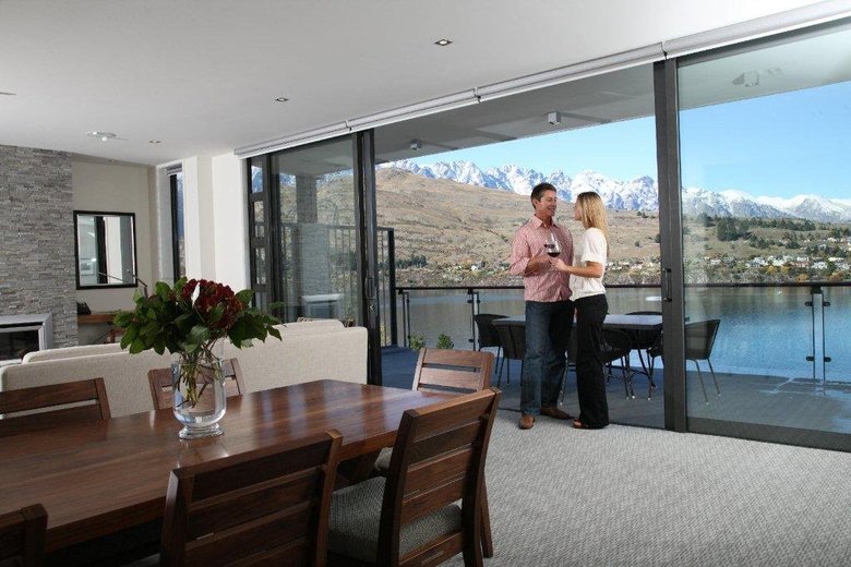 Rees Hotel & Luxury Apartments
