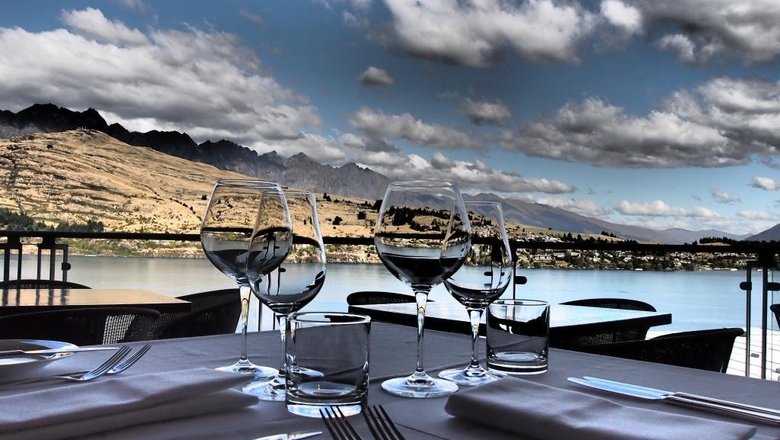 Rees Hotel & Luxury Apartments
