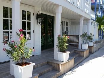 Hotel *hope Town Harbour Lodge*