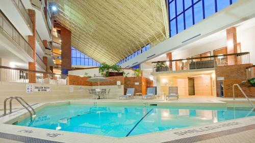 Hotel Holiday Inn Oakville Centre