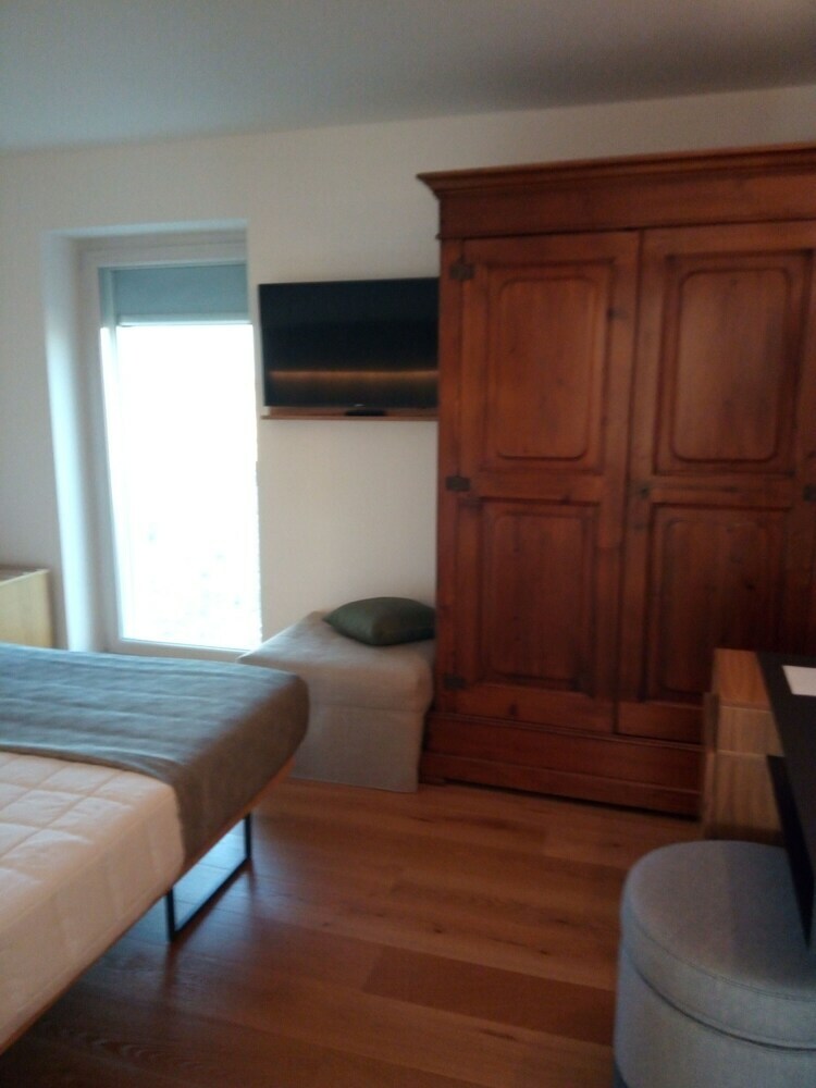 Hostal Casa Festa Rooms