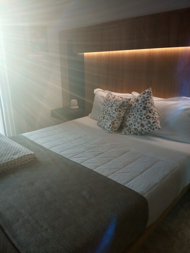 Hostal Casa Festa Rooms