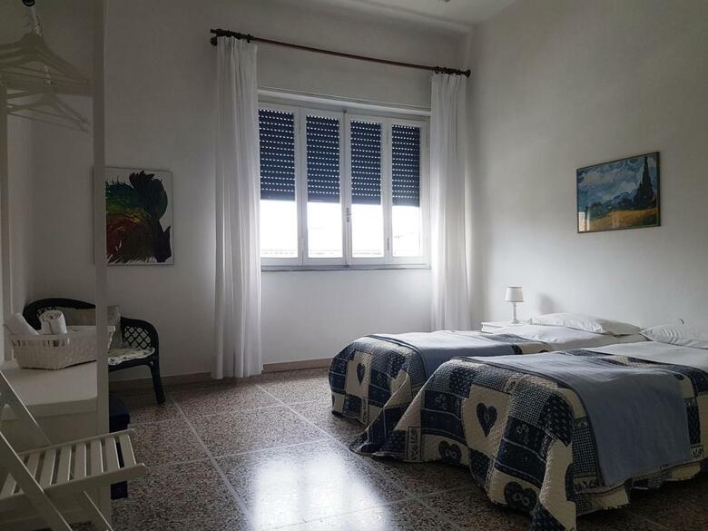 Hostal La Coccinella Guest House
