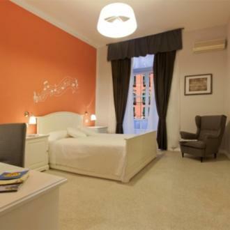 Hostal B&B A Un Passo Da