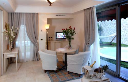 Hotel Baia Dei Faraglioni
