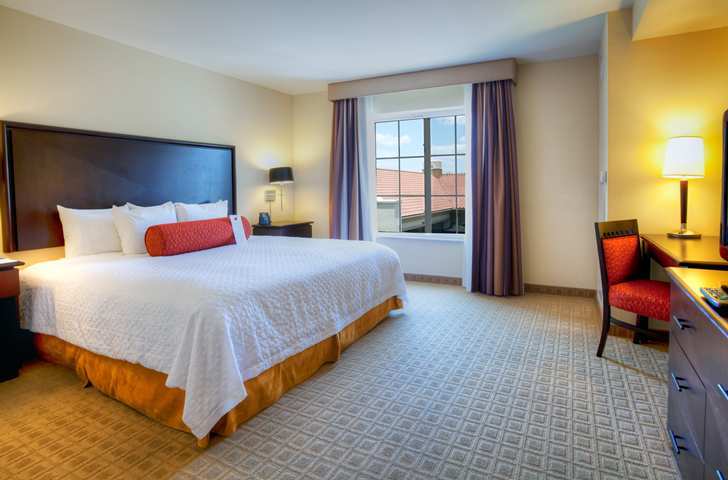 Hotel Embassy Suites Laredo