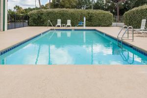 Hotel Super 8 Motel - Panama City