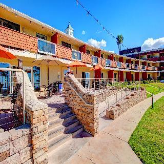 Hotel Sea Crest Resort