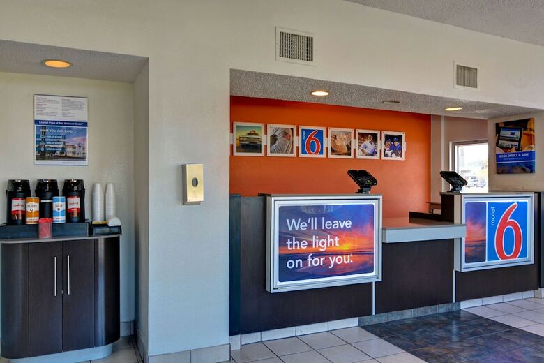 Hotel Motel 6 Cocoa Beach