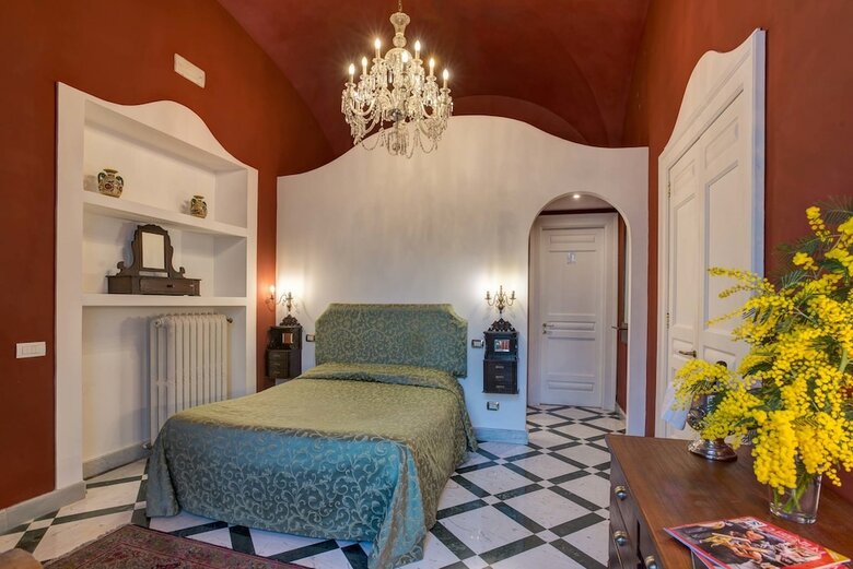 Hostal Relais La Rupe