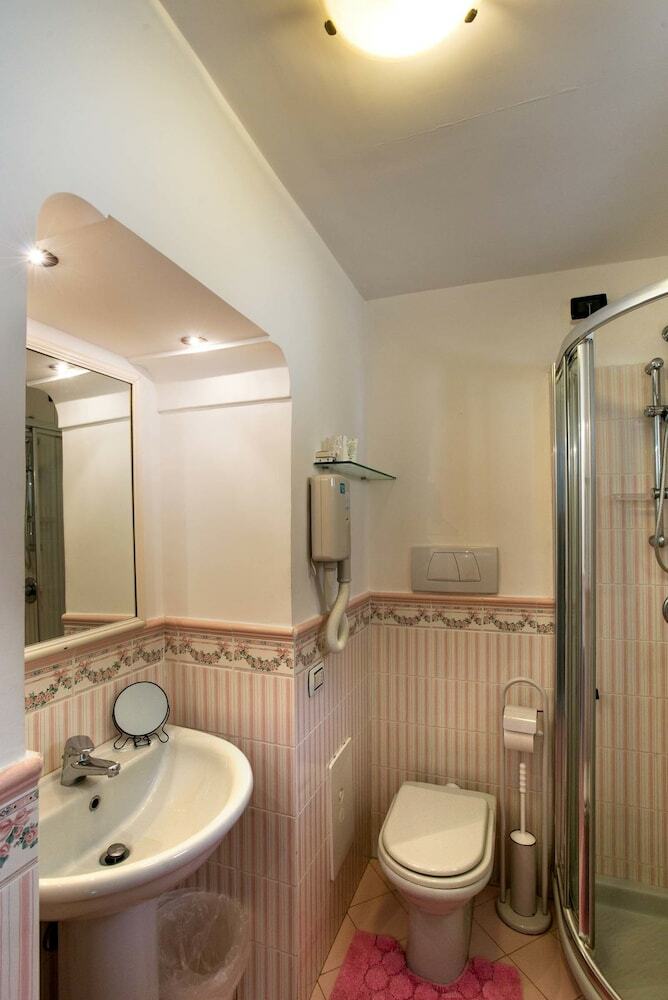 Hostal Relais La Rupe
