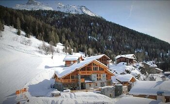 Hotel Chalet White Eden