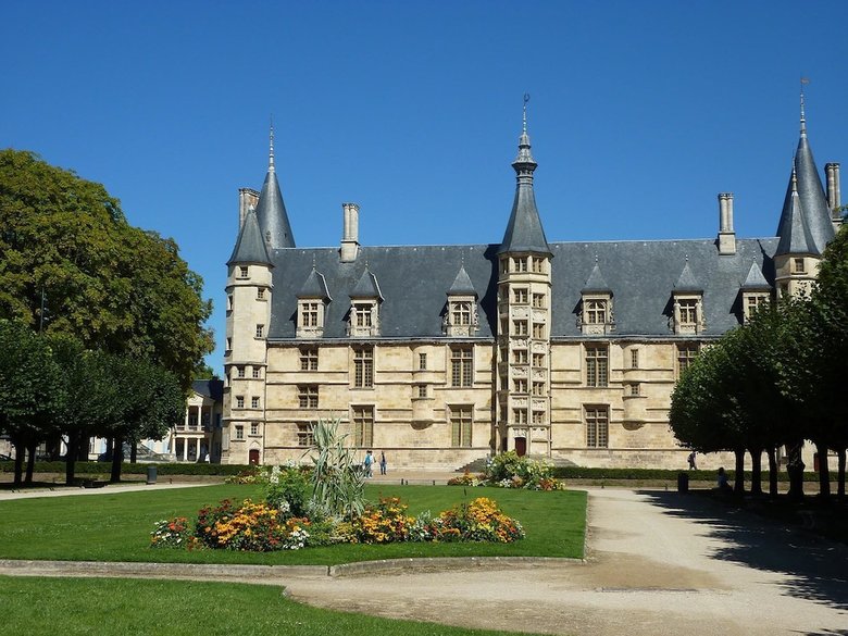 Camping De Nevers