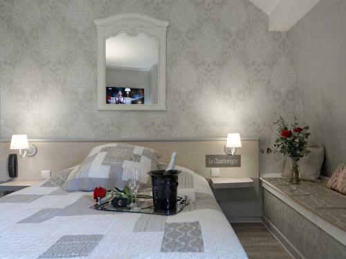 Hotel H�tel Le Chantereigne