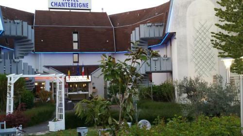 Hotel H�tel Le Chantereigne