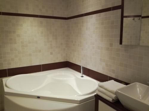 Hotel Logis H�tel Le Moulin De Chalons