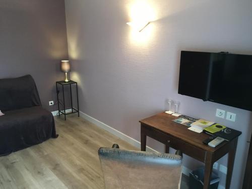Hotel Logis H�tel Le Moulin De Chalons