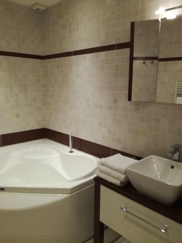 Hotel Logis H�tel Le Moulin De Chalons