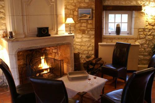 Hotel Logis H�tel Le Moulin De Chalons