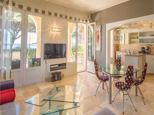 Two-bedroom Holiday Home Sainte Maxime 0 03