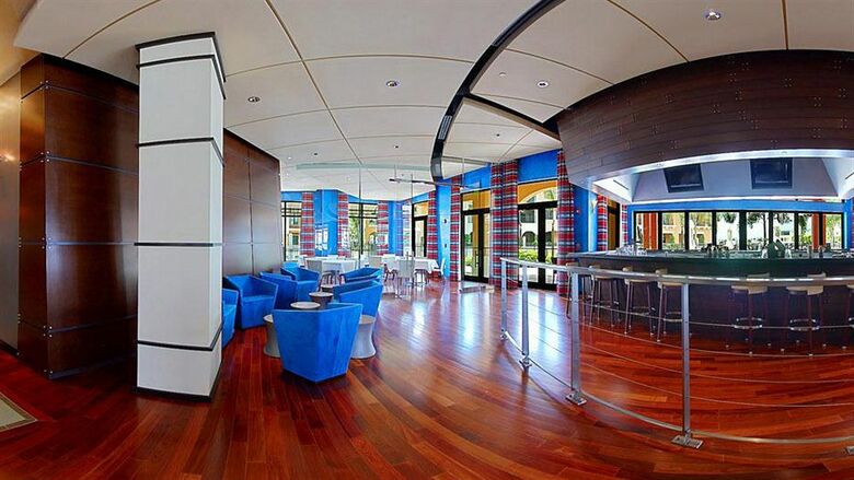 Hotel Naples Bay Resort