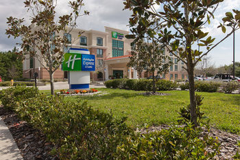 Hotel Wingate Inn & Suites