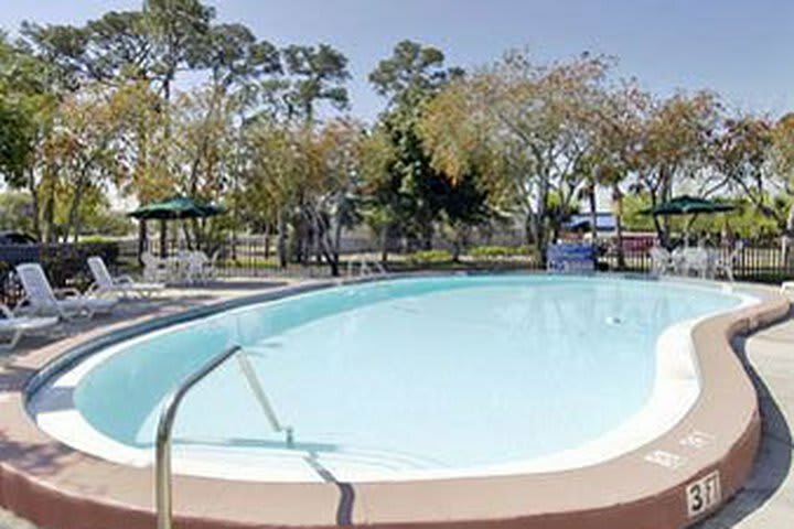 Hotel Days Inn