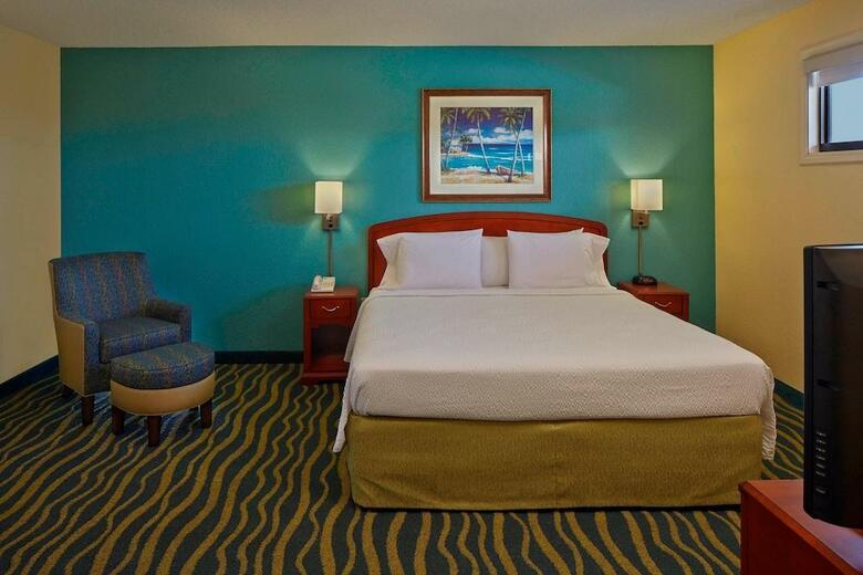 Hotel Courtyard By Marriott Key West Waterfront
