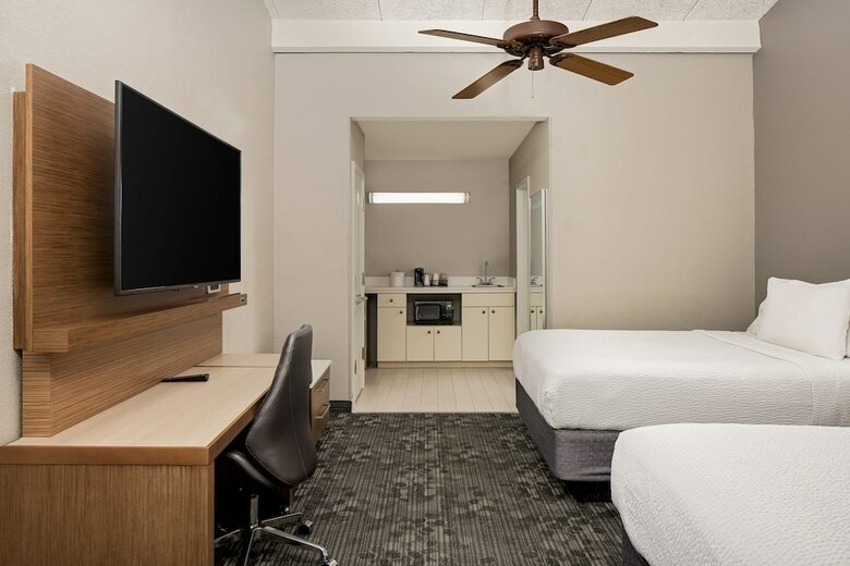 Hotel Courtyard By Marriott Key West Waterfront