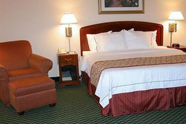 Hotel Courtyard By Marriott Key West Waterfront
