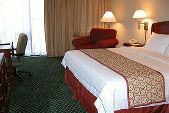 Hotel Courtyard By Marriott Key West Waterfront